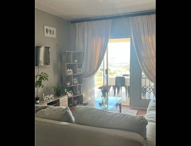 3 BEDROOM APARTMENT FOR SALE IN SUNNYROCK